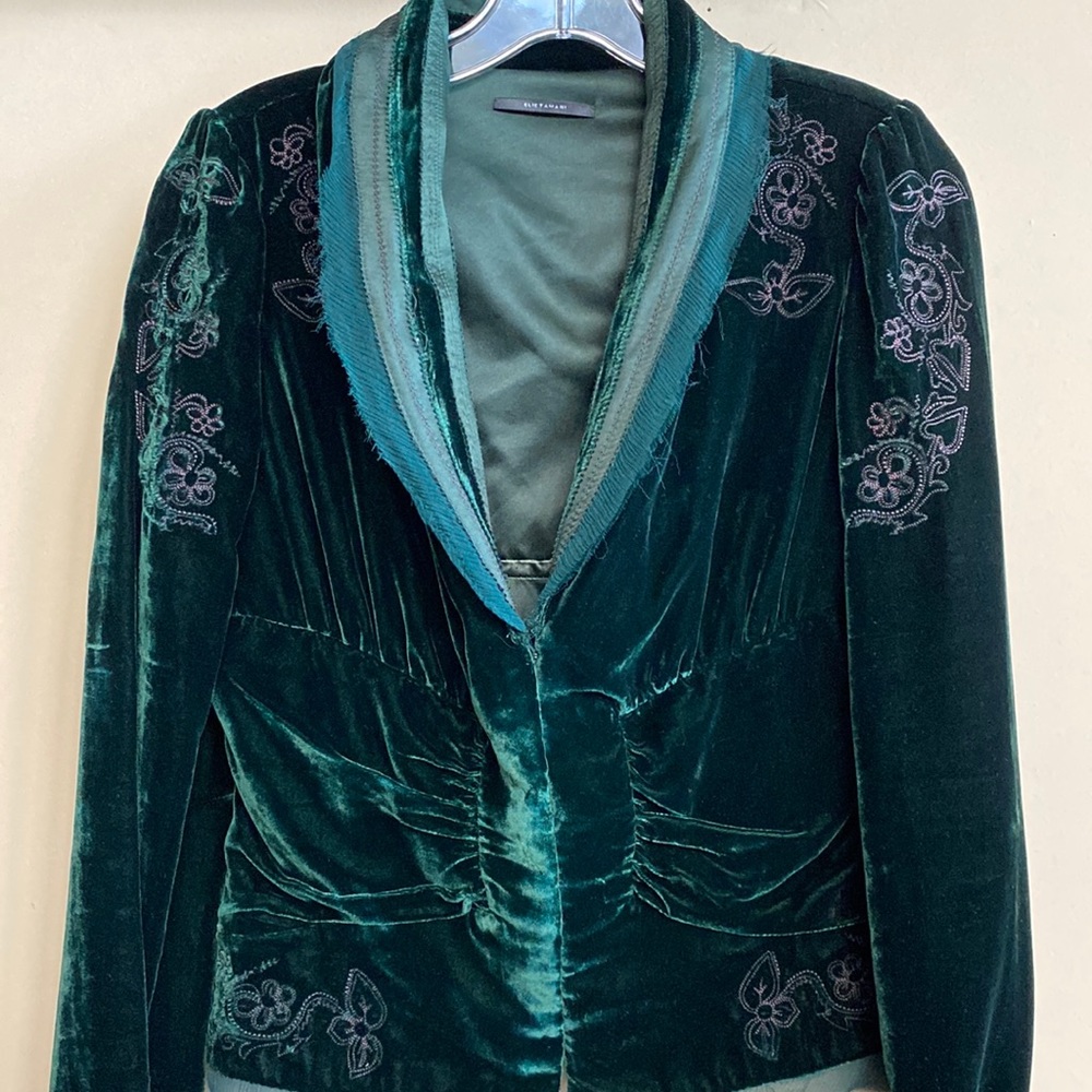 Elie Tahari Velvet Green Embroidered Vintage Jacket.